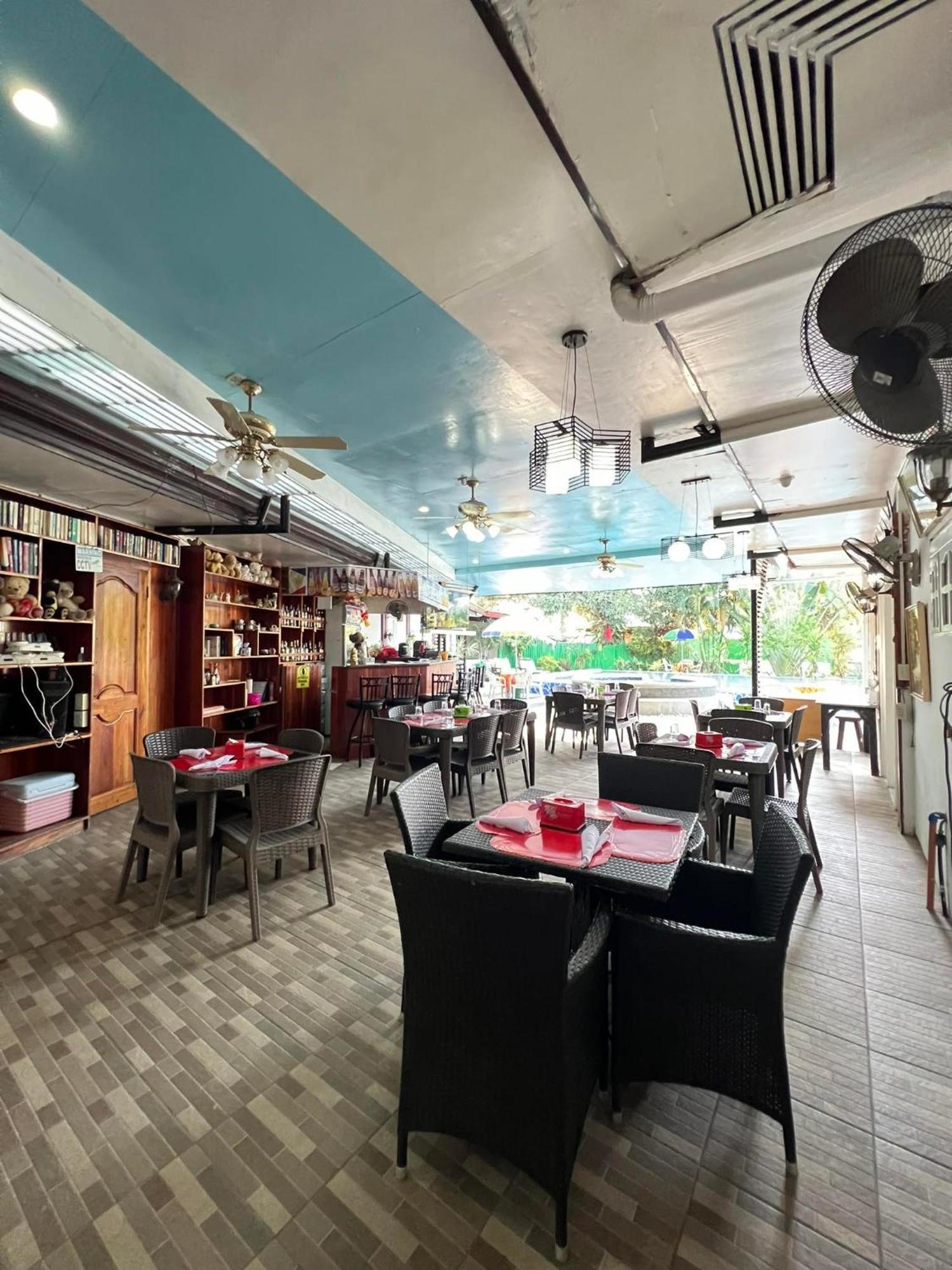 Ice Bear Bar & Tourist Inn Dauis Luaran gambar