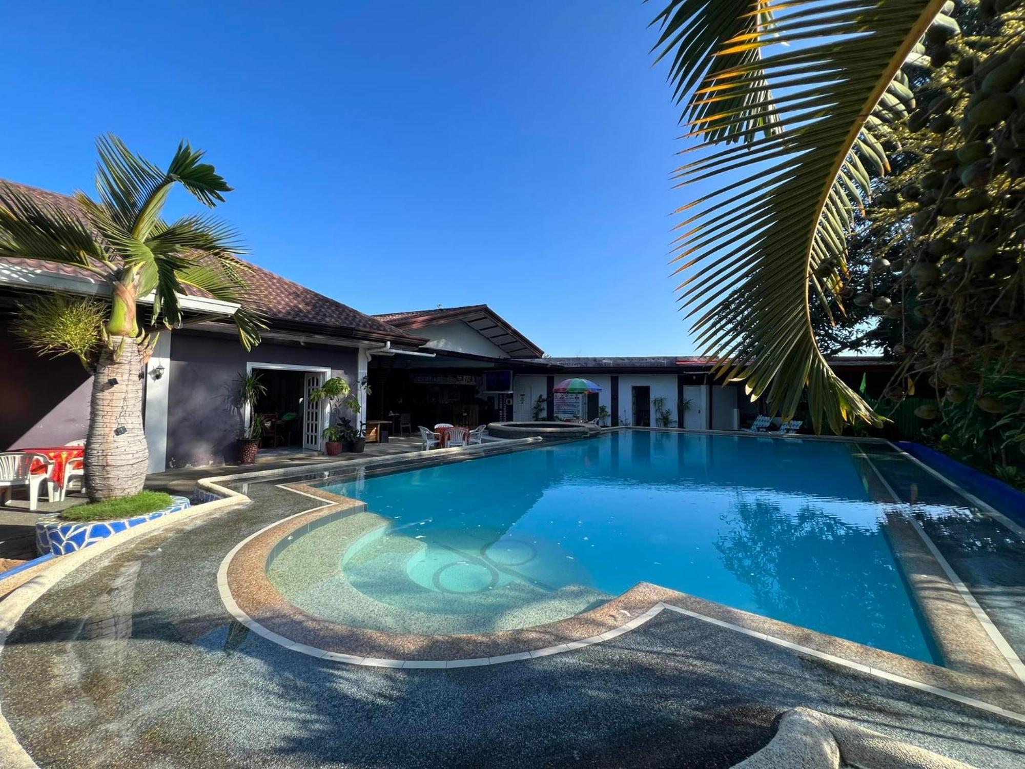 Ice Bear Bar & Tourist Inn Dauis Luaran gambar