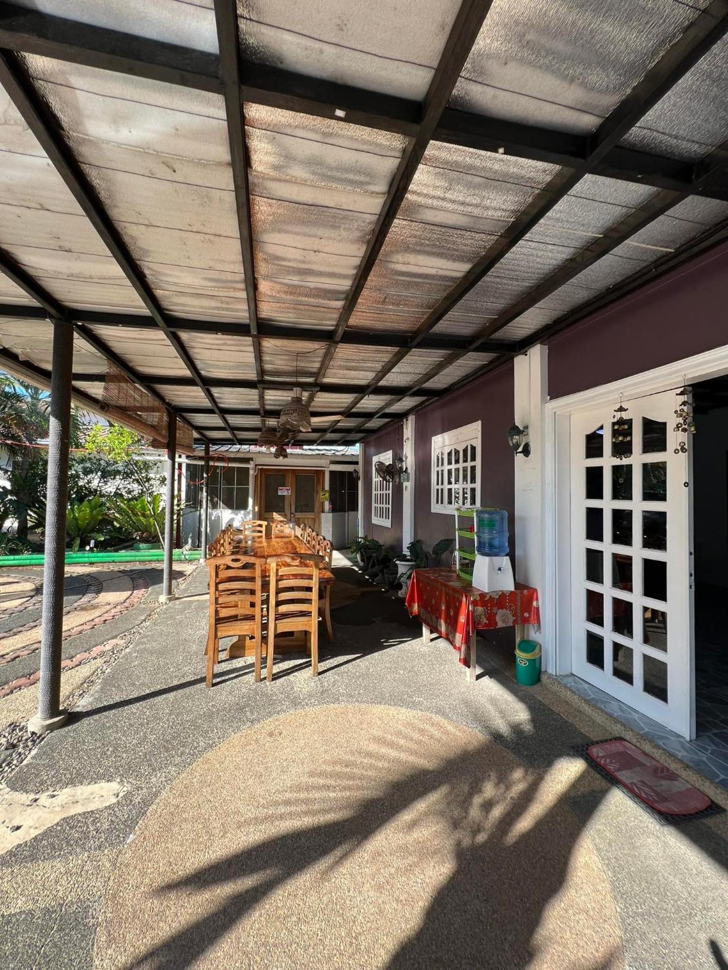 Ice Bear Bar & Tourist Inn Dauis Luaran gambar